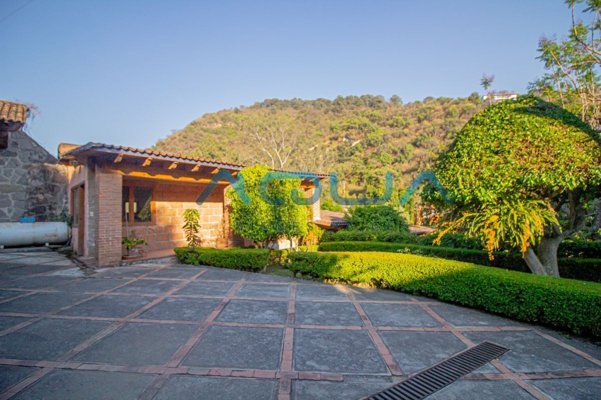 21 de 28: estacionamiento