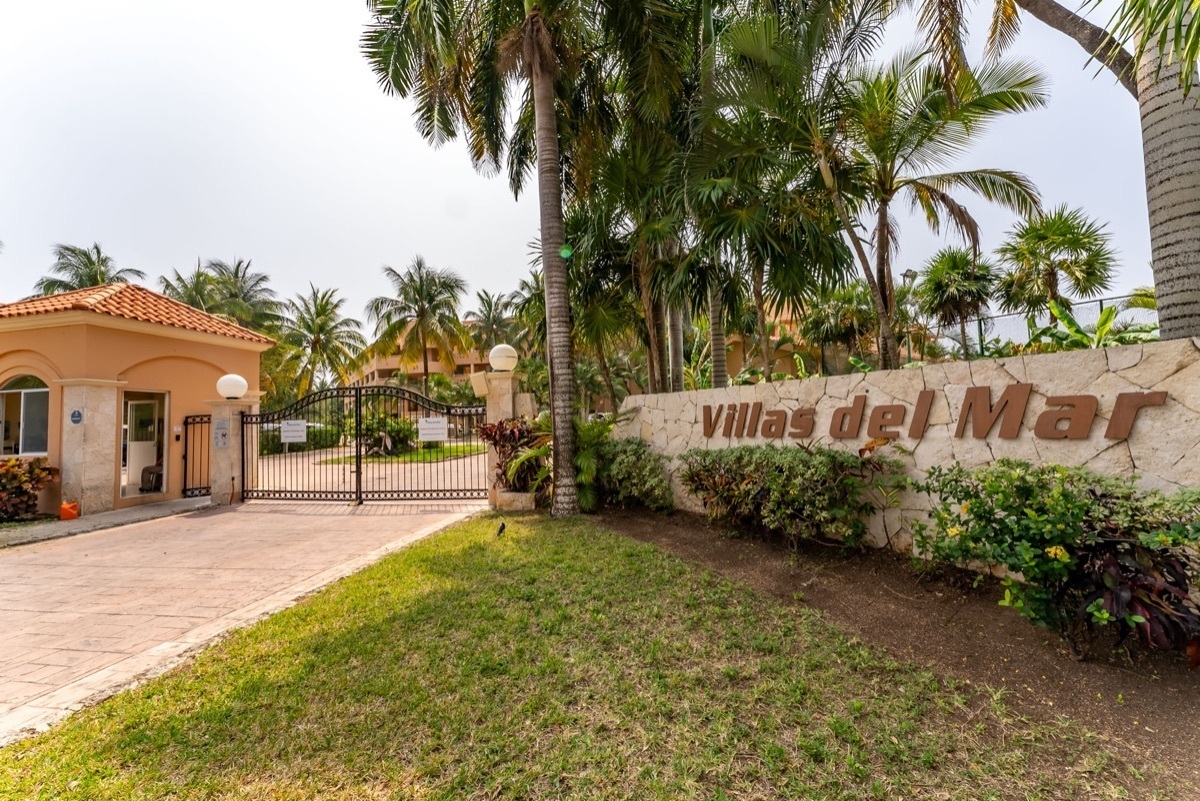 31 of 31: Villas del Mar secure gate