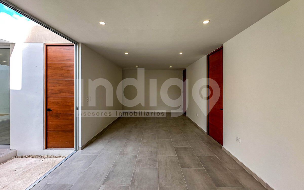 6 de 38: Sala / Comedor Corridos