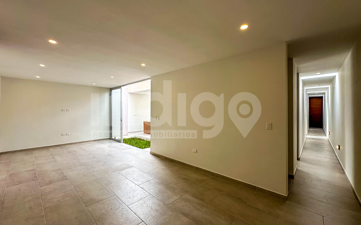 7 de 38: Sala / Comedor Corridos