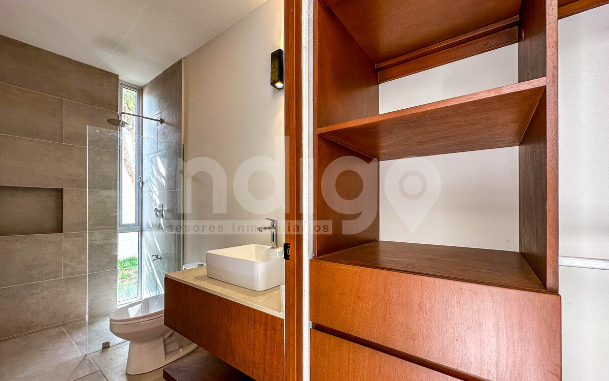 29 de 38: Vestidor Recámara Secundaria 2