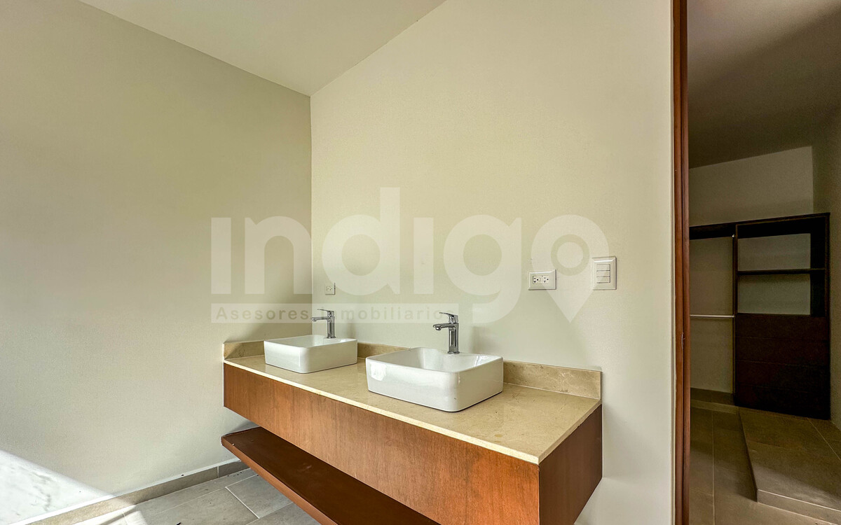 20 de 38: Baño Recámara Principal