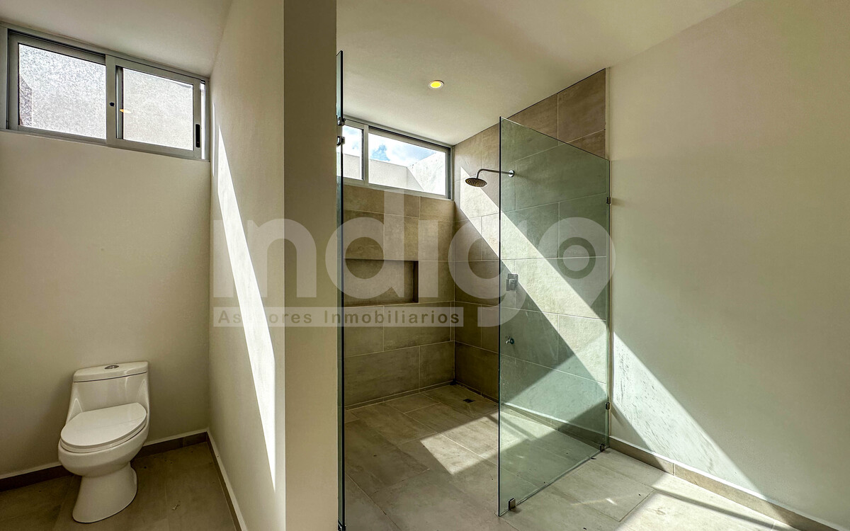 21 de 38: Baño Recámara Principal