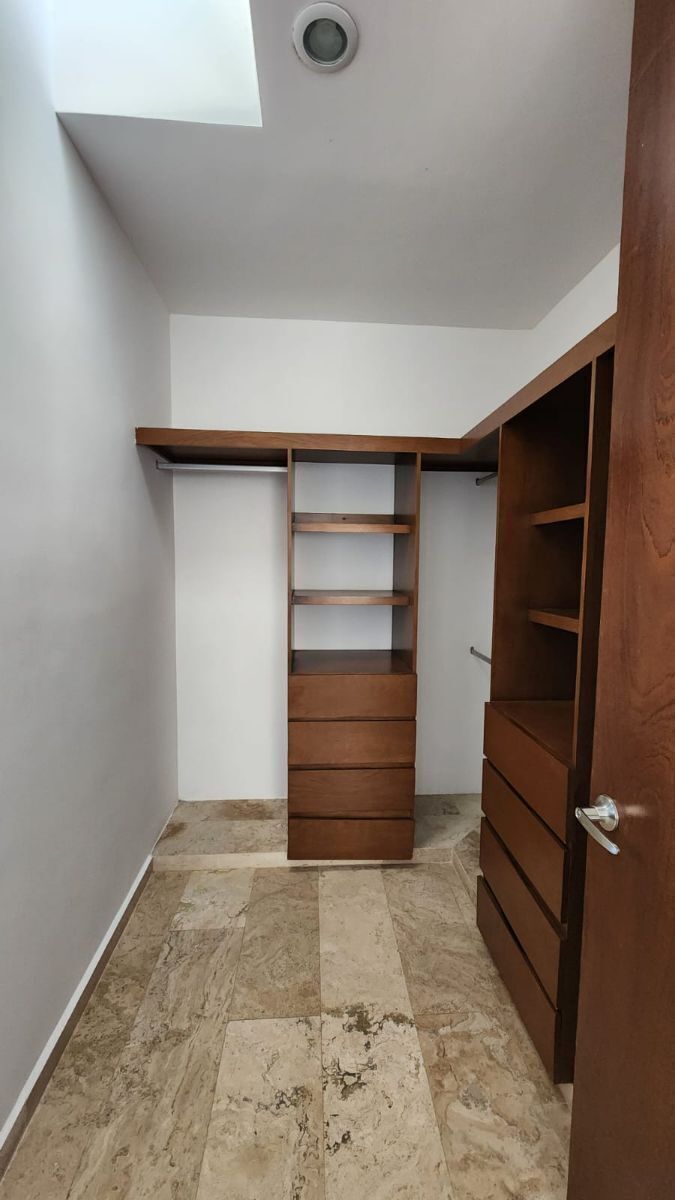 5 of 30: Casa en Renta Merida