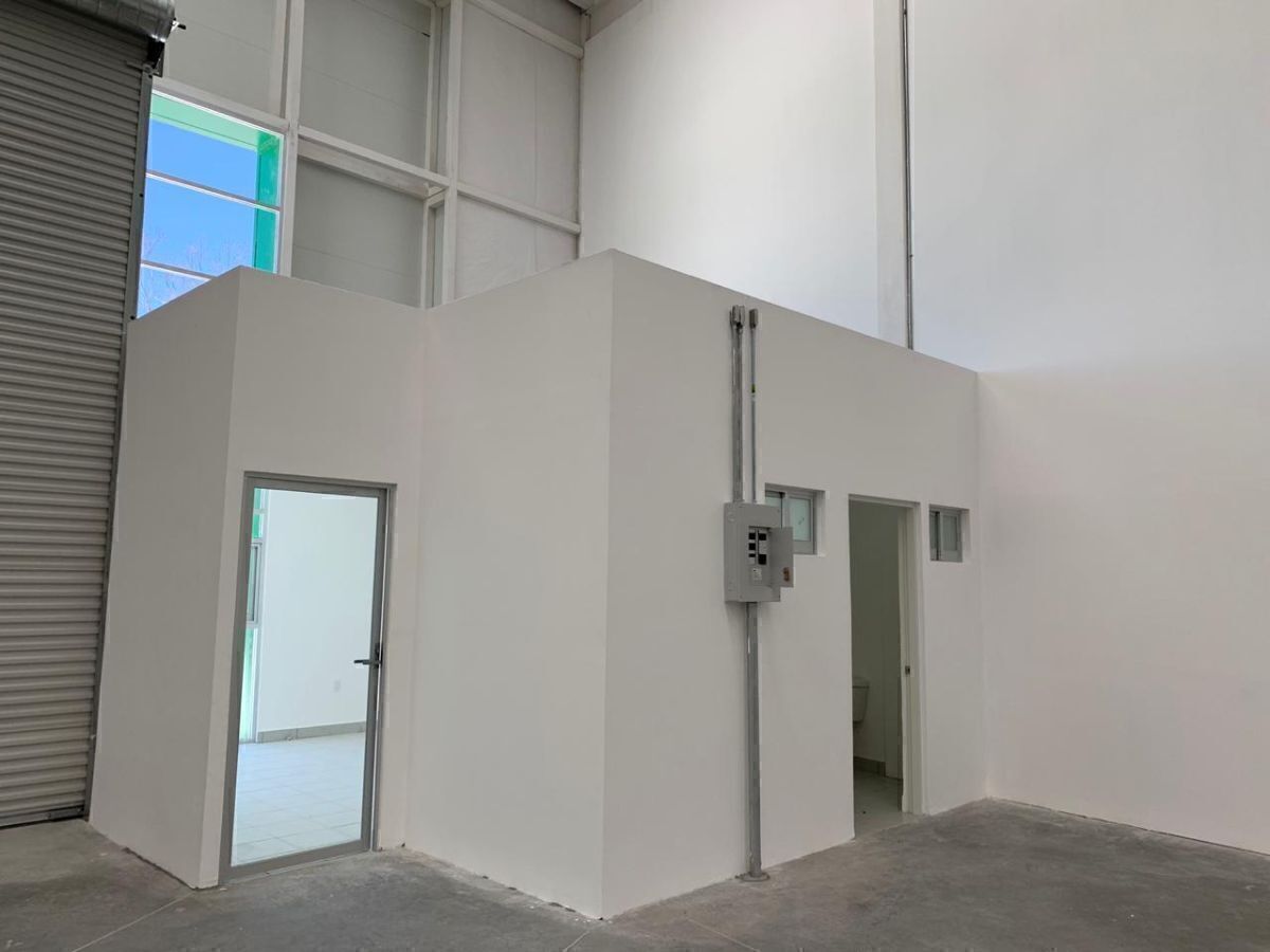 8 of 15: Renta Bodega Industrial,500 m2,  Celaya, Guanajuato