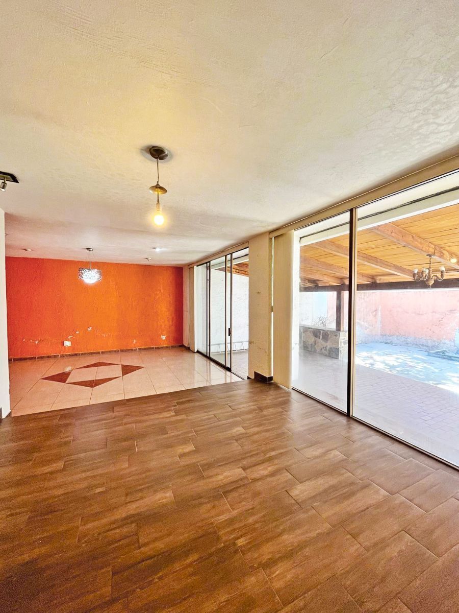 Casa en Venta, Altamira, cerca a Plaza Patria, Zapopan