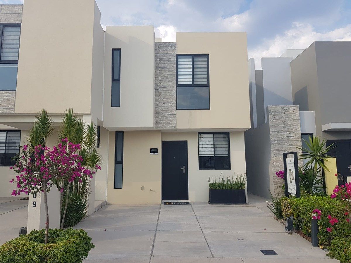 CASA EN VENTA zona norte Puerta Bajío León Gto, foto 1 de 20