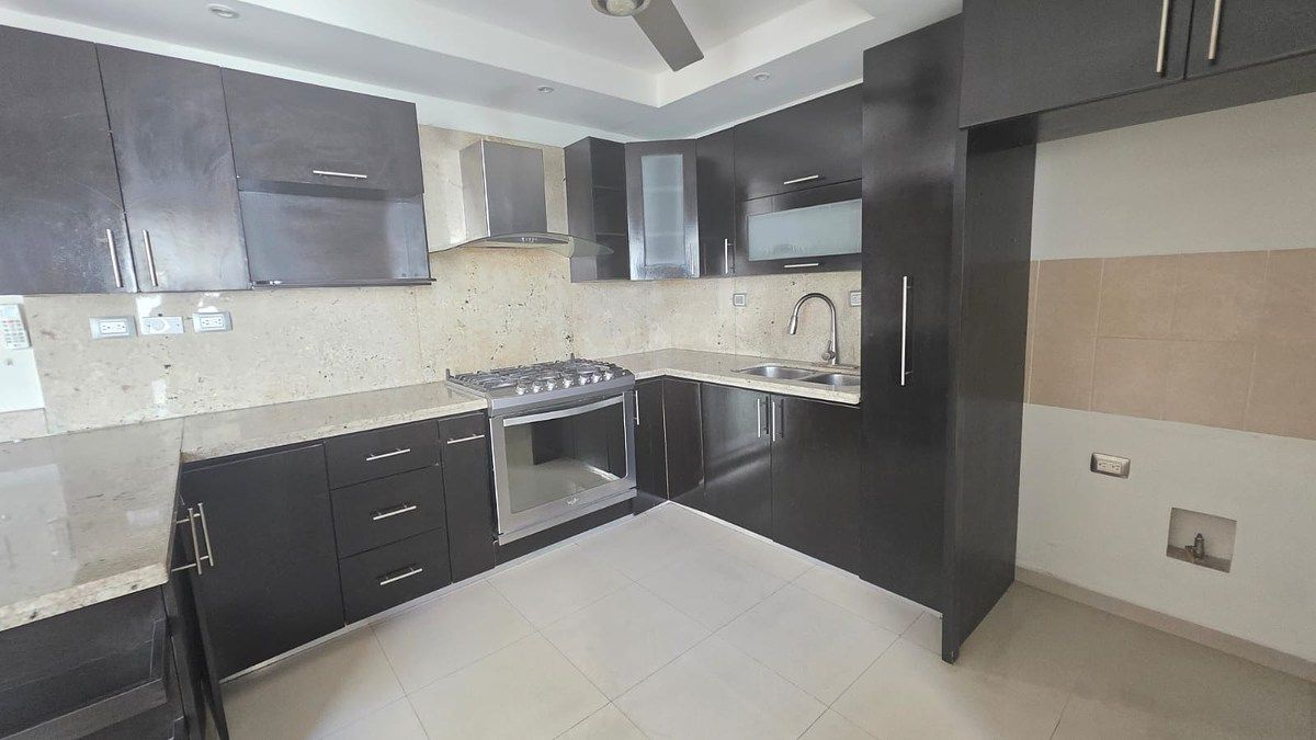 10 de 50: COCINA INTEGRAL CON ABANICO