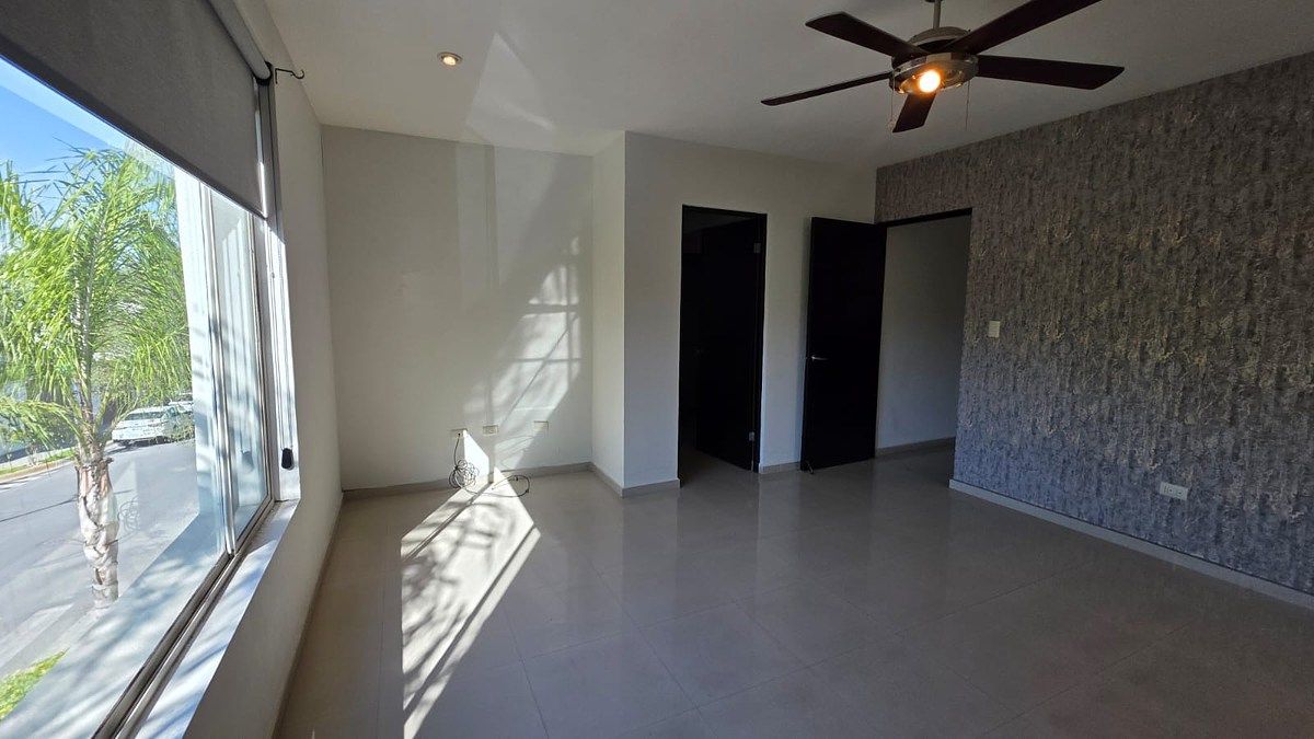 22 de 50: REC PRINCIPAL CON CLIMA, ABANICO Y BAÑO VESTIDOR