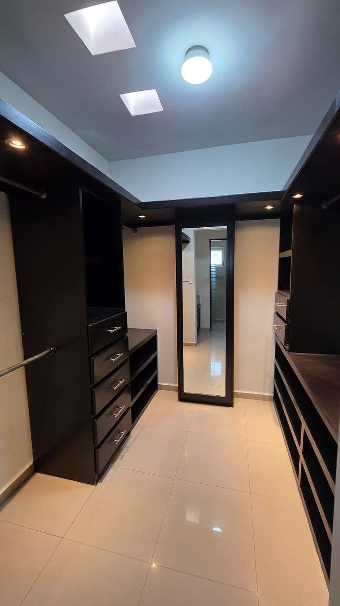 28 de 50: REC PRINCIPAL CON BAÑO VESTIDOR