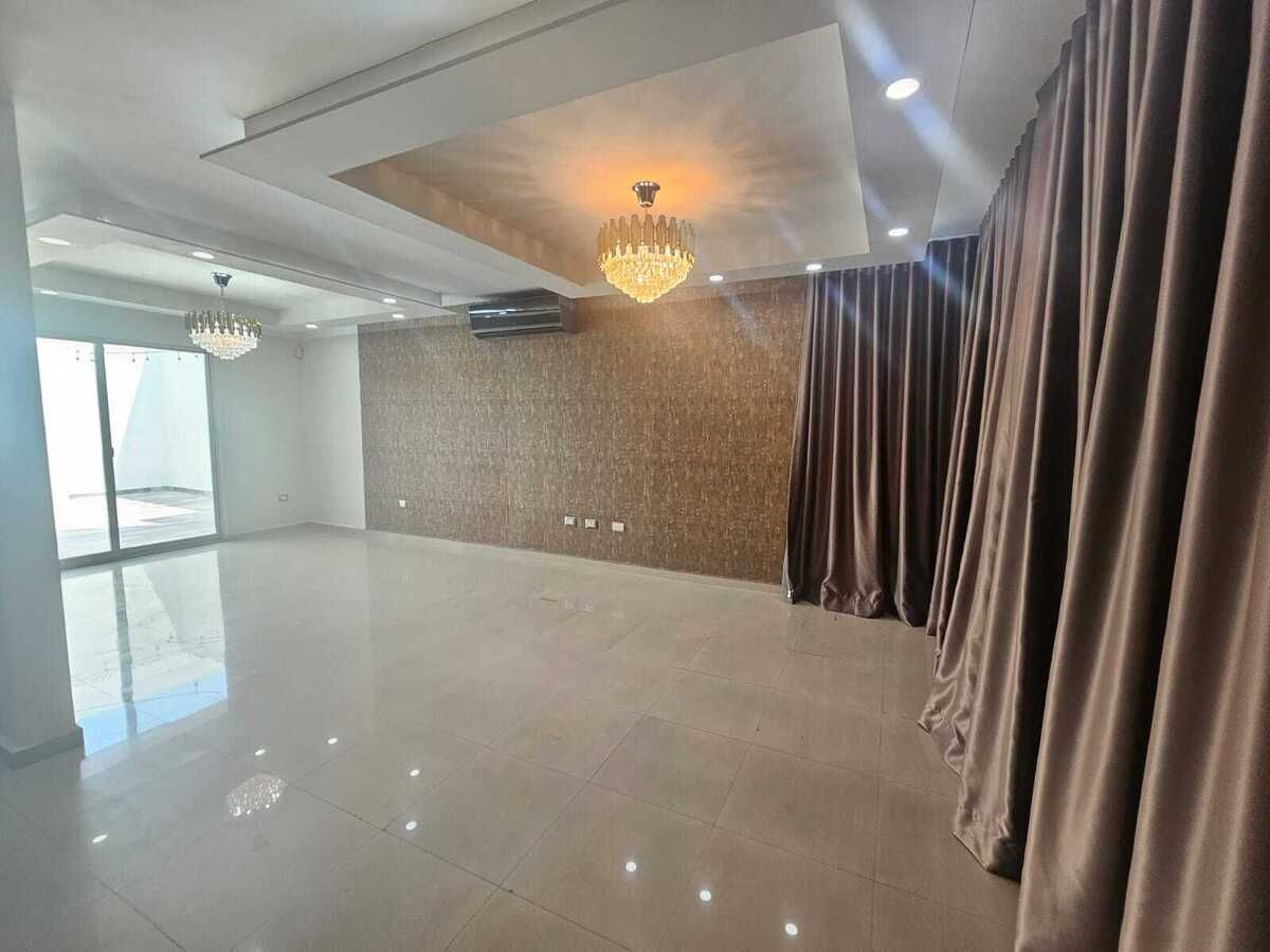 7 of 41: SALA Y COMEDOR CON CLIMA, CANDILES Y CORTINAS