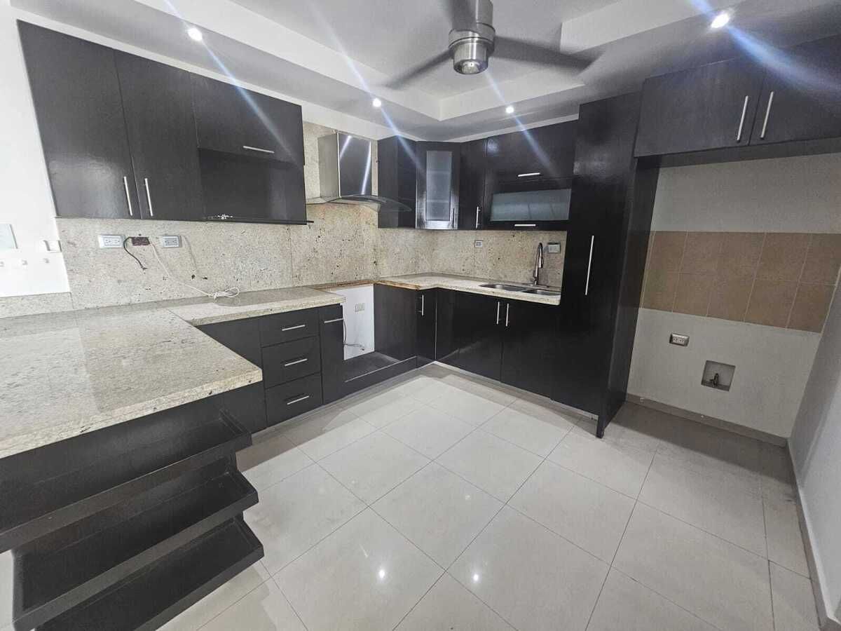 9 of 41: COCINA INTEGRAL CON ABANICO