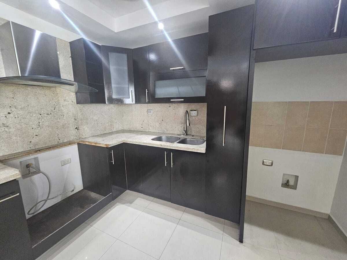 10 of 41: COCINA INTEGRAL