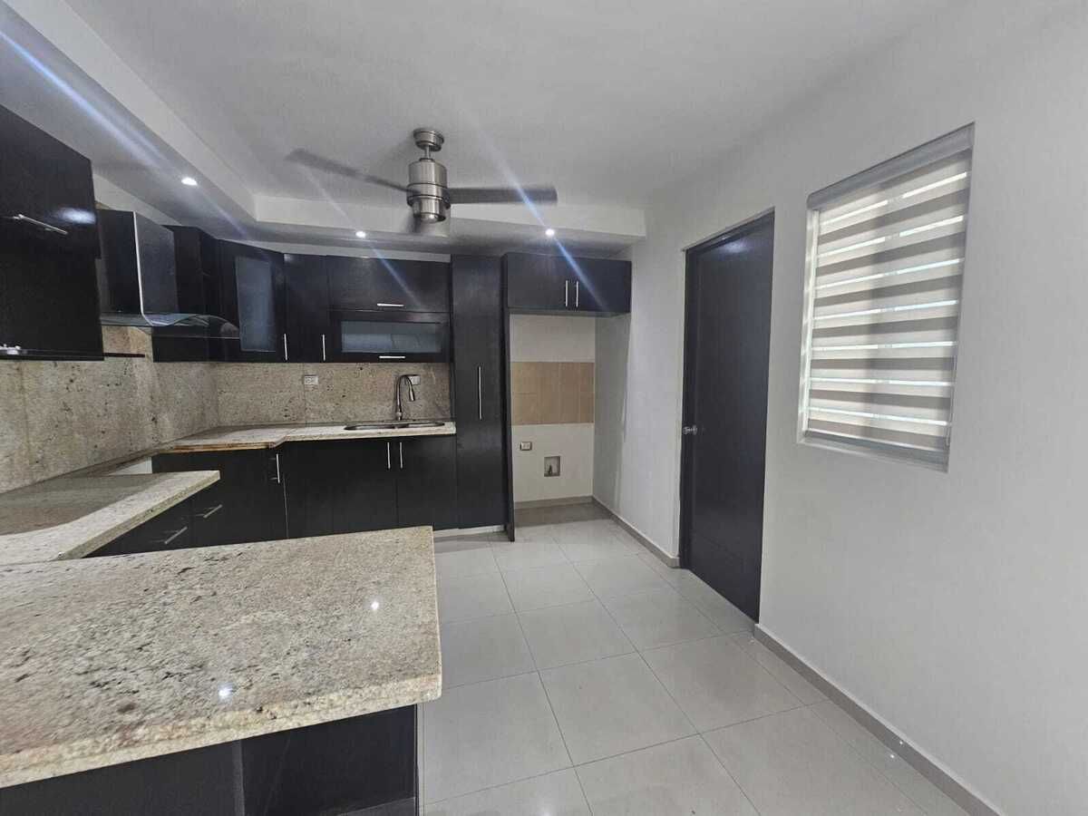 11 of 41: COCINA INTEGRAL