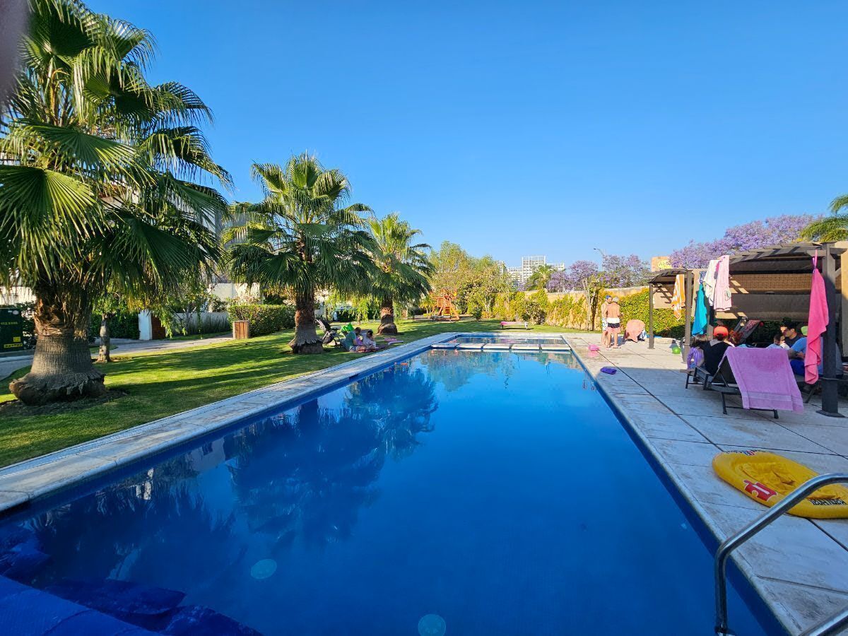 Casa en venta con cuarto de servicio en Santa Fe Juriquilla Queretaro