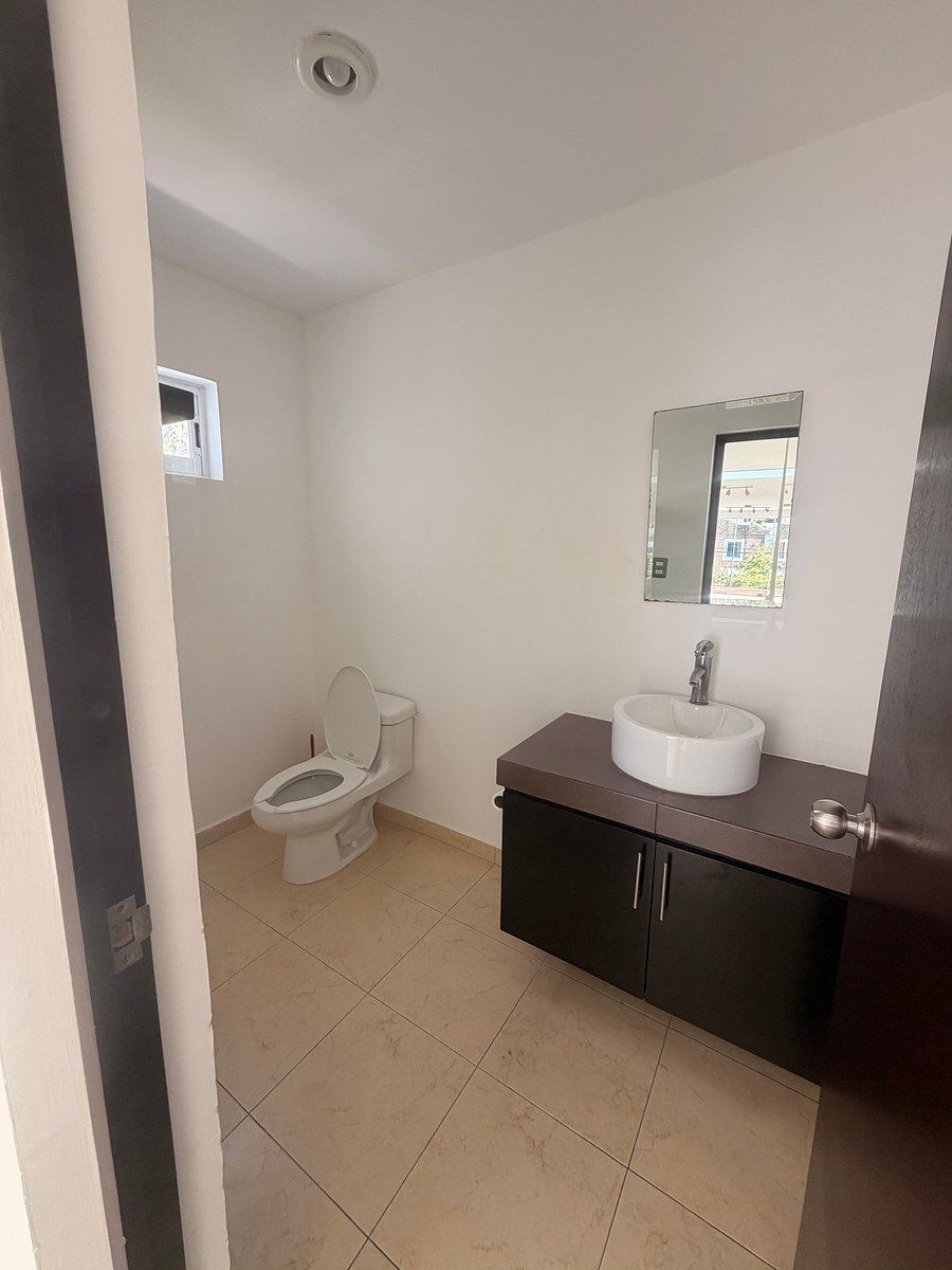 Retail Space in San Antonio Cucul, Mérida, photo 19 of 24
