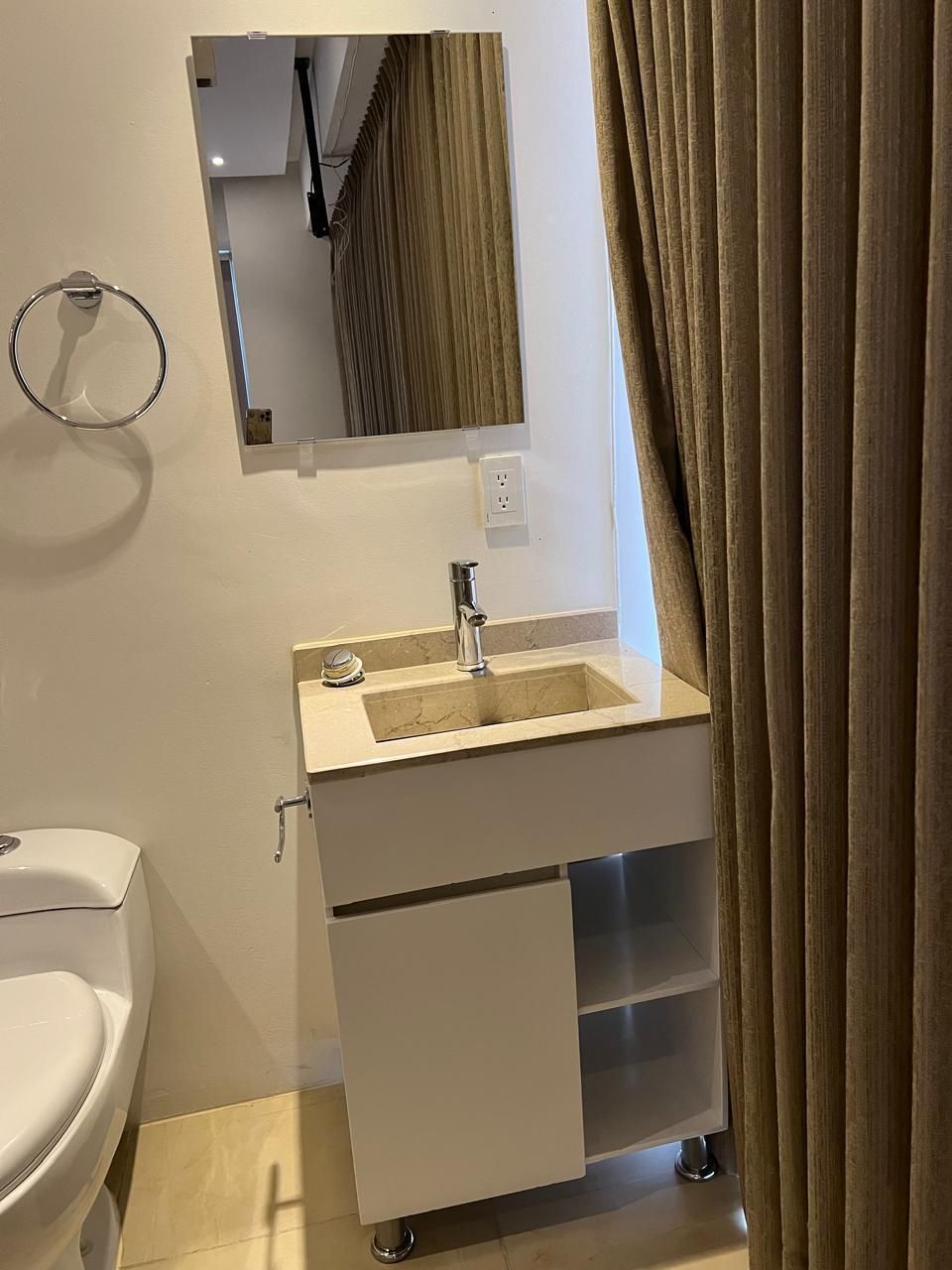 34 de 34: baño completo recámara principal
