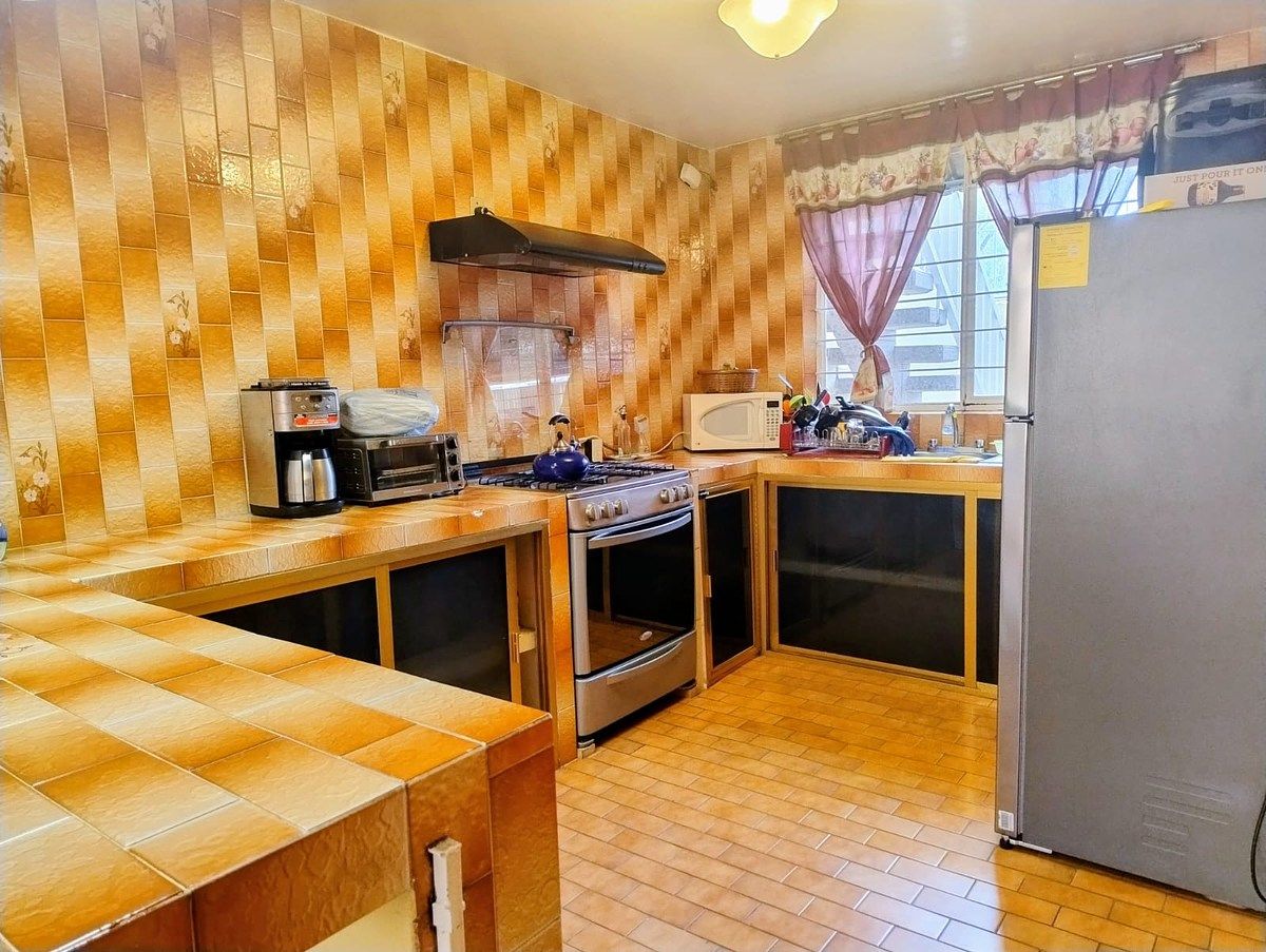 18 de 21: Amplia cocina