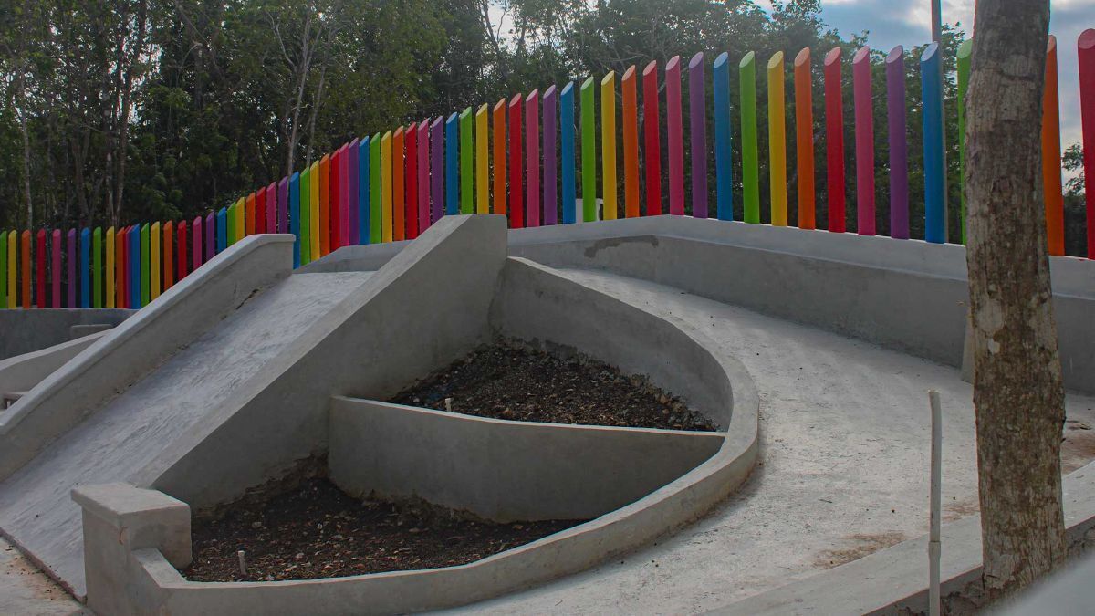 2 de 10: Zona de Juegos Infantiles