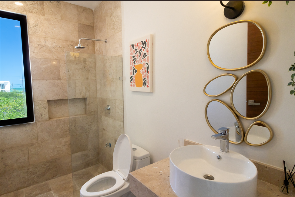 9 de 15: Baño, Segunda Recámara