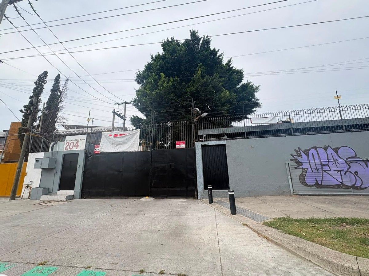 RENT INDUSTRIAL WAREHOUSE WITHIN URBAN AREA, photo 1 of 22