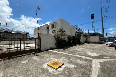 EB-PY4679