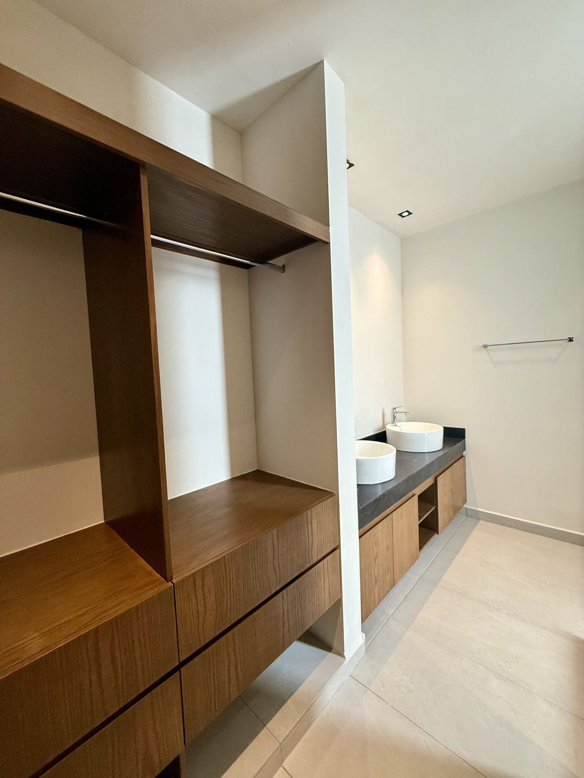 9 de 15: Closet y Baño Habitación Principal