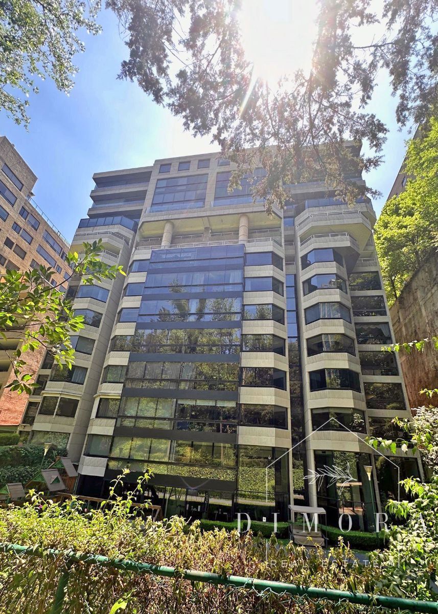 25 de 25: Fachada trasera