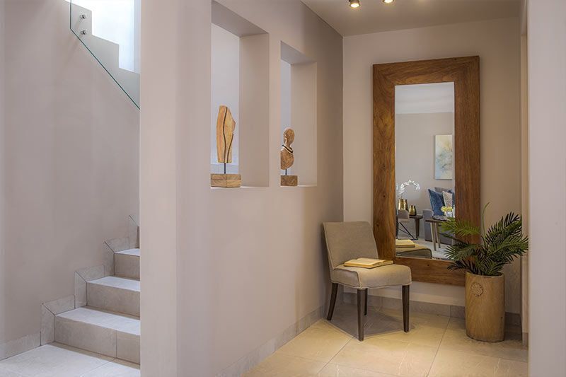 4 de 20: Al ingresar tendrás un vestíbulo con medio baño para visitas