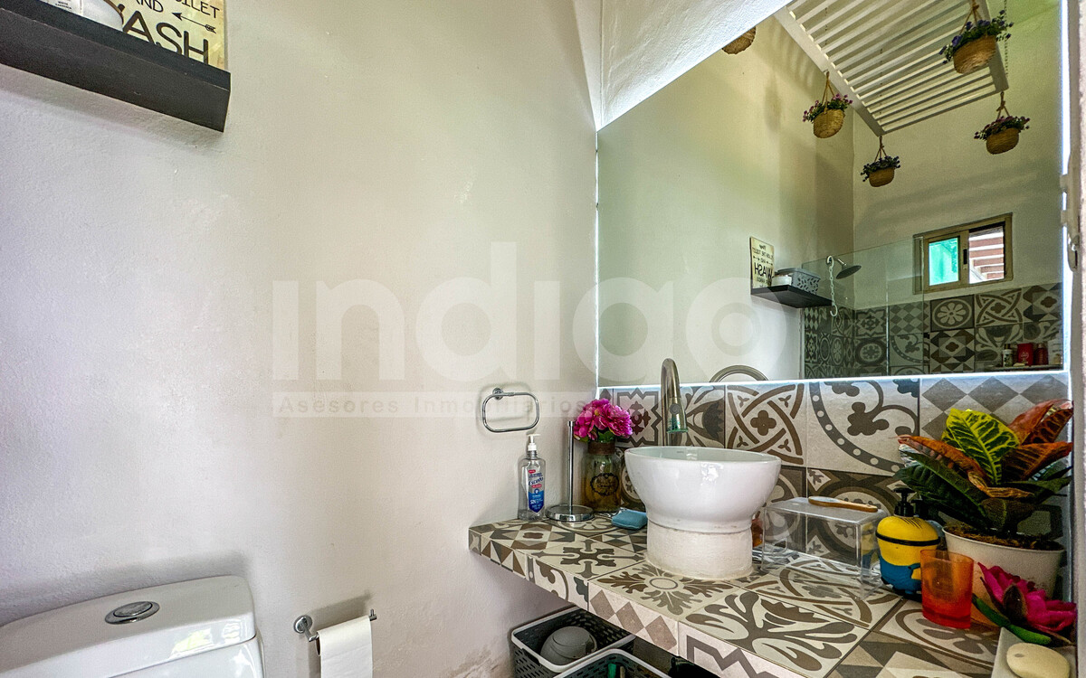 36 de 48: Baño Área Social Climatizada