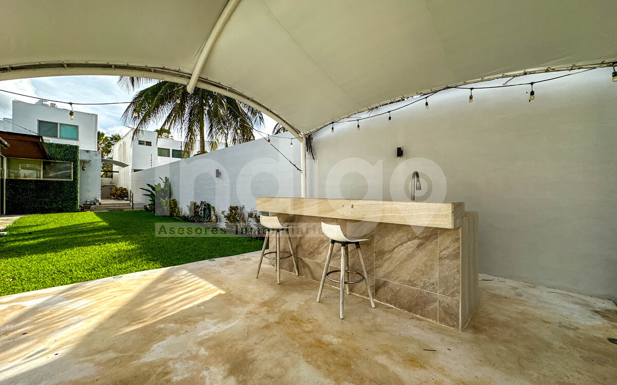 44 de 48: Área de Bar