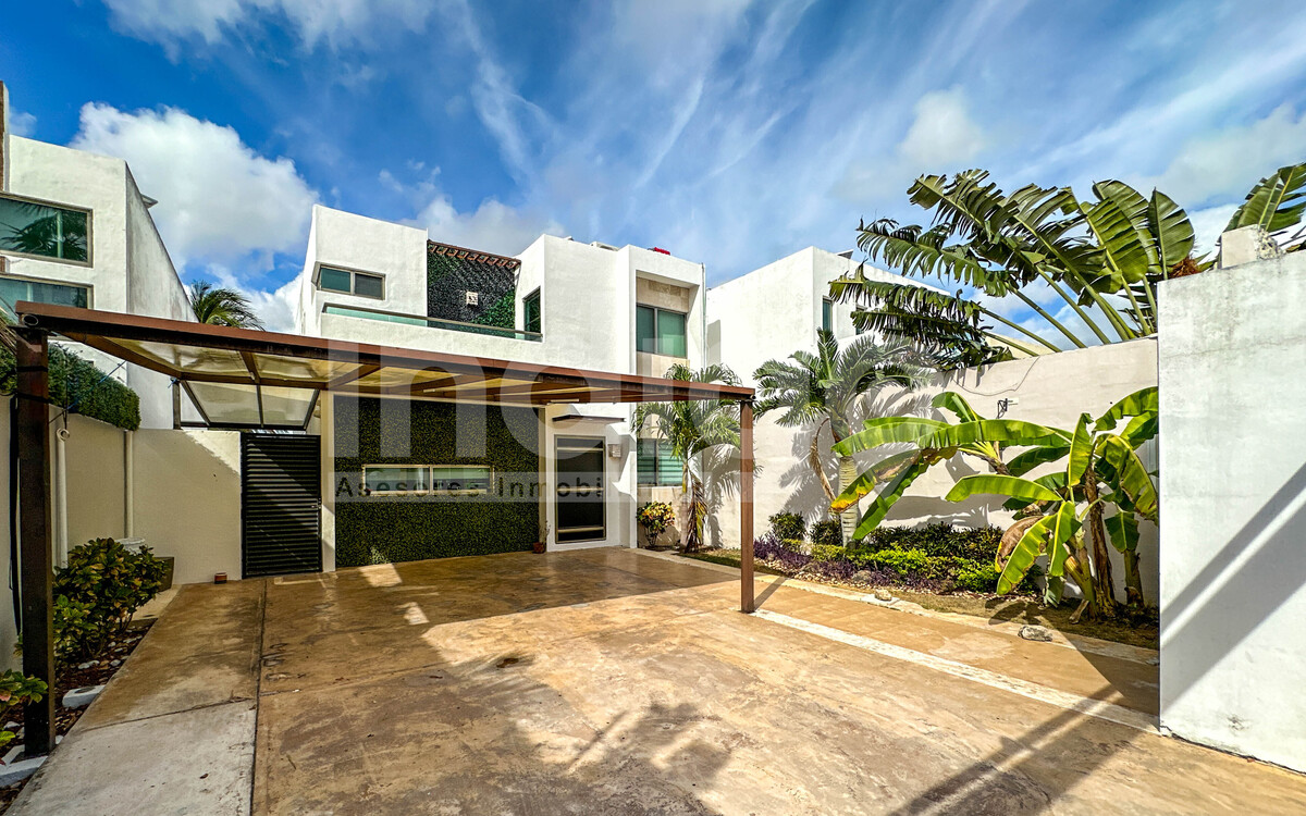 4 de 48: Fachada Frontal