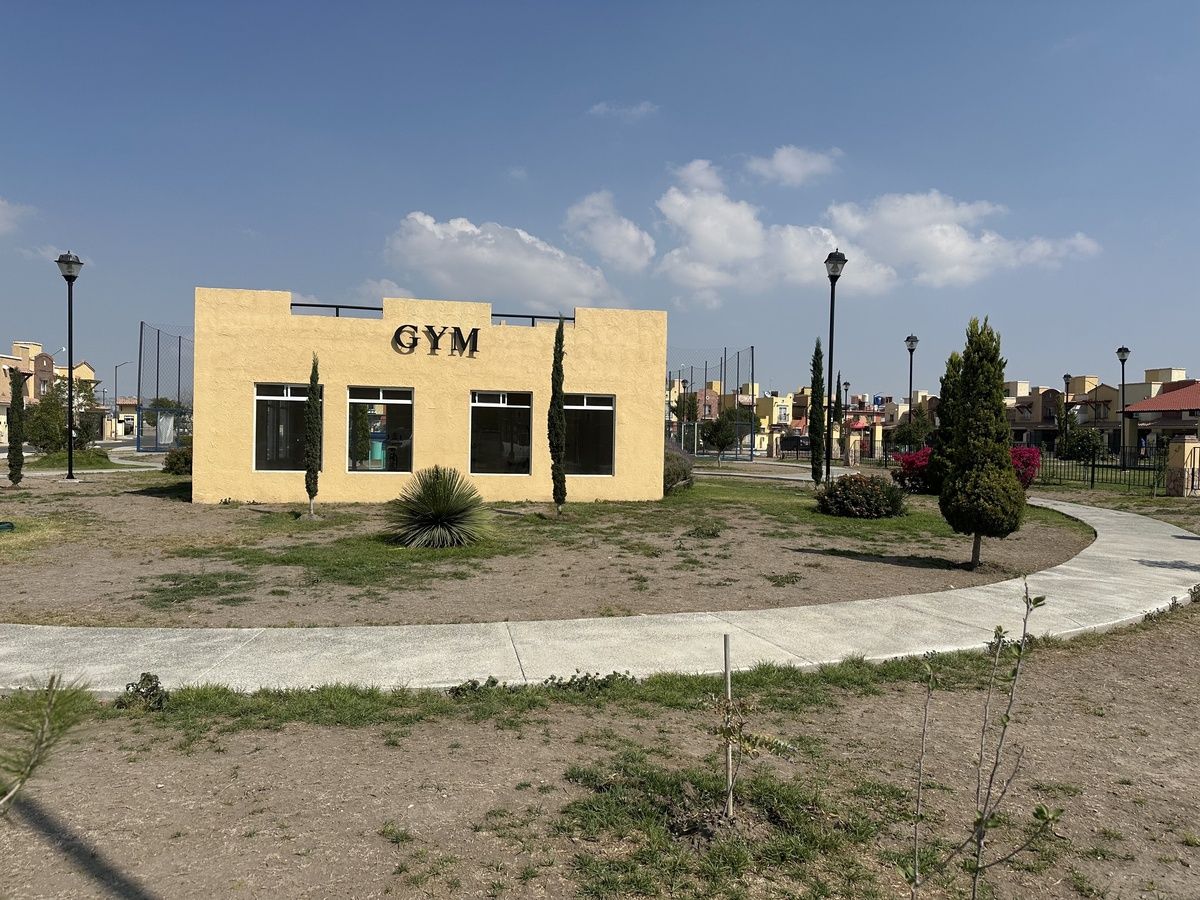 21 of 21: Gimnasio