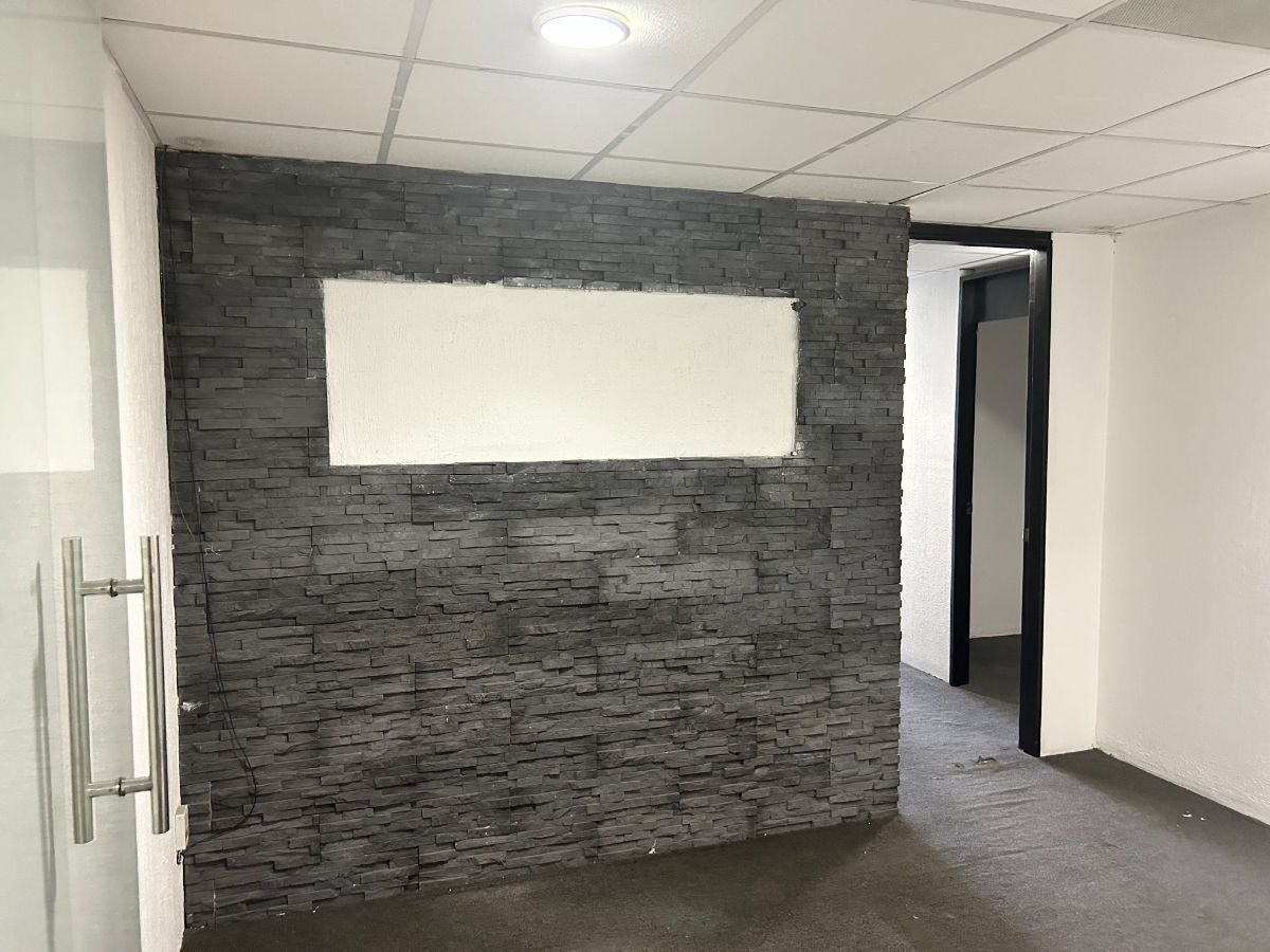 OFICINA CORPORATIVA ANZURES EN RENTA