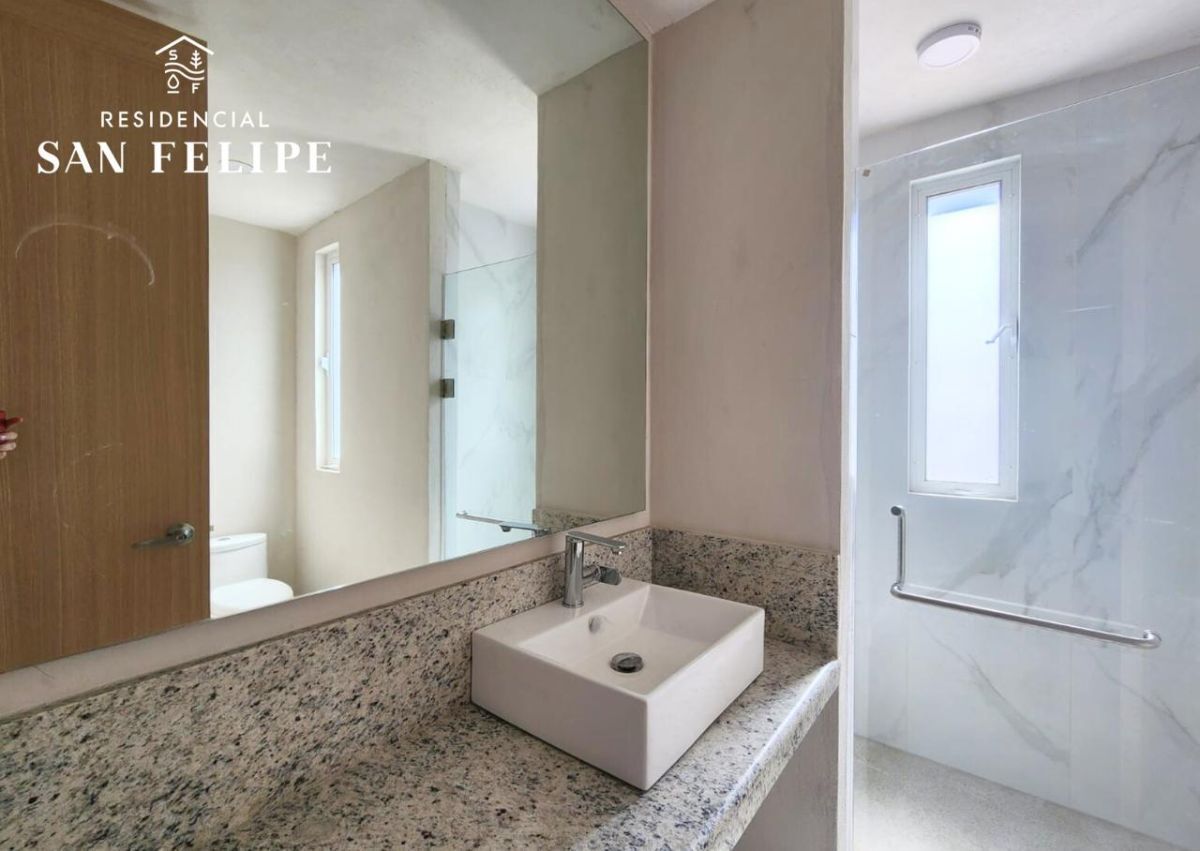 23 de 23: Sanitario habitación
 principal