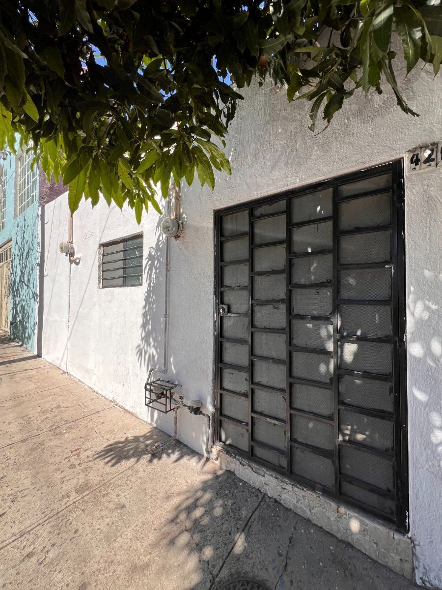 Casa en Venta en Col. El Carmen, Guadalajara, Jalisco - foto 1