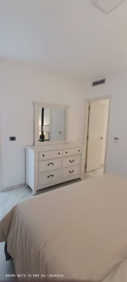 4 of 19: Habitaciòn principal