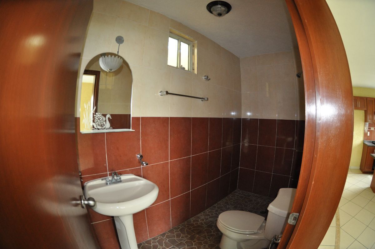 2 de 11: BAÑO
