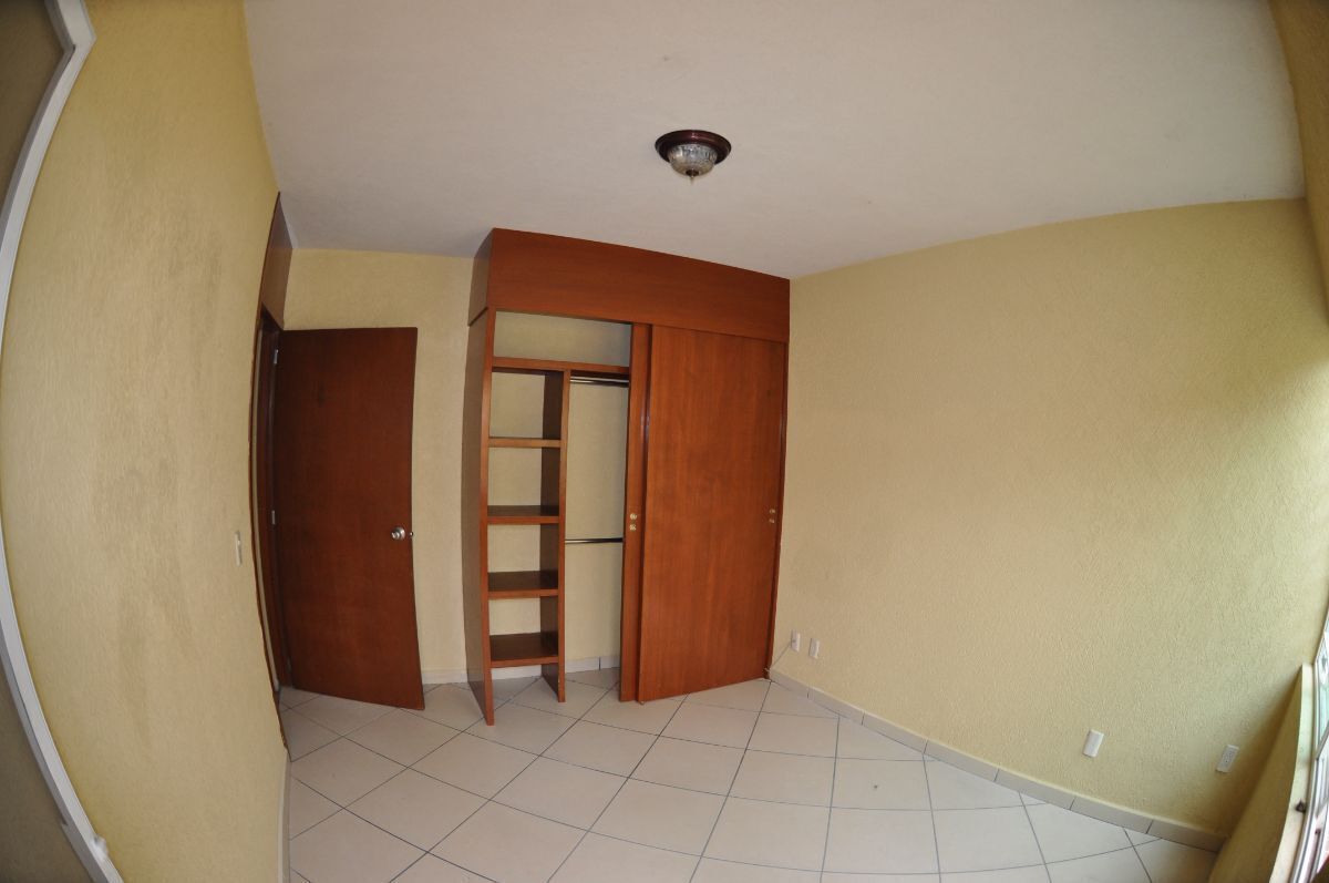 5 de 11: HABITACIÓN