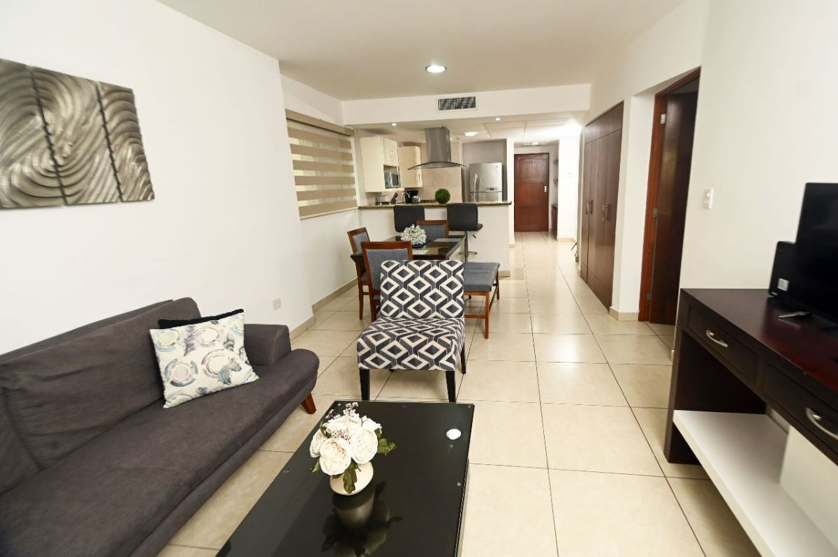 COCINA EQUIPADA, COMEDOR Y SALA