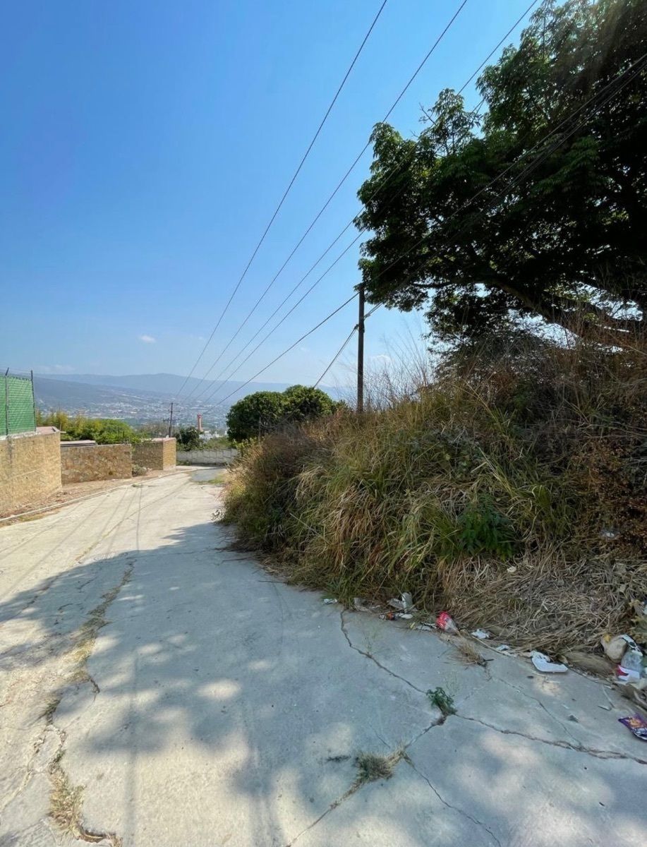 Terreno con excelente ubicación y vista
