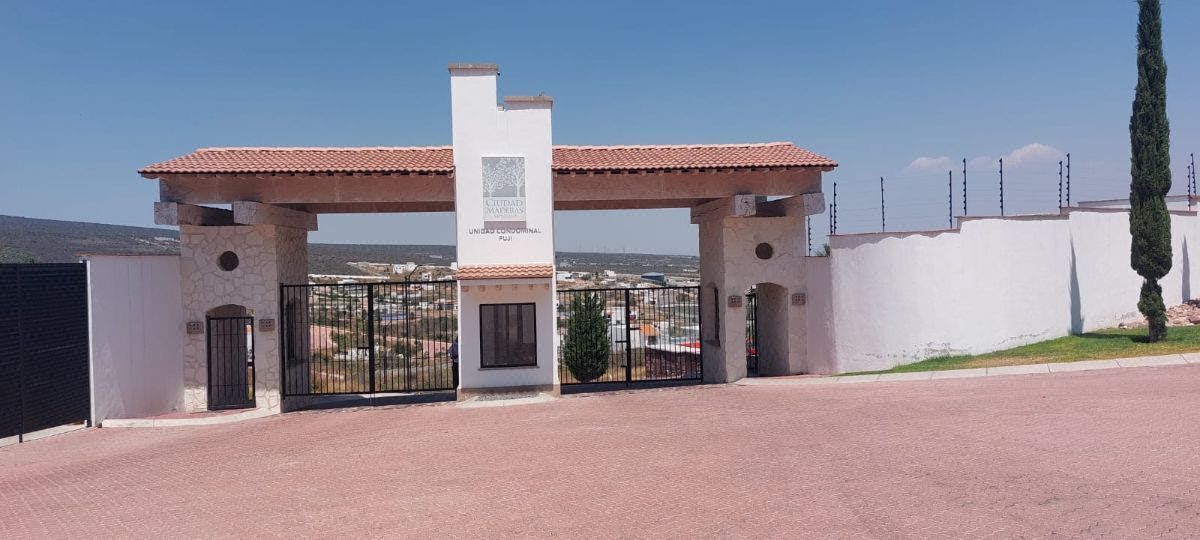 Terreno en Venta en Ciudad Maderas, Montaña a 15 Min de Parque Ind. B Quinta