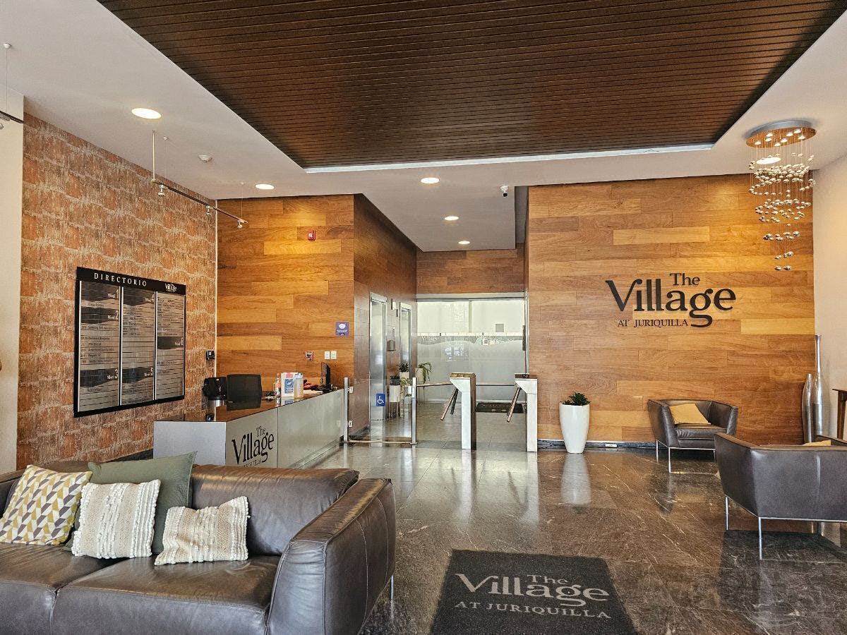 Excelente oficina de 117m c/aire acondionado, Venta/Renta en Santa Fe Juriquilla