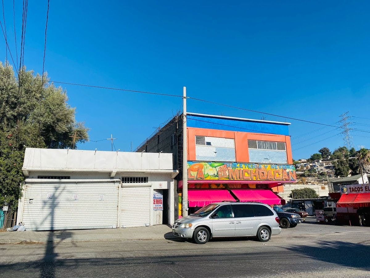 Local comercial ave.  Principal $1,500 dlls.
