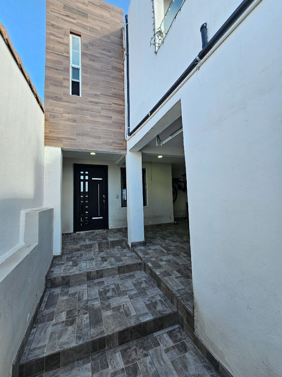 https://assets.easybroker.com/property_images/4444810/74321801/EB-QB4810.jpg?version=1714025852