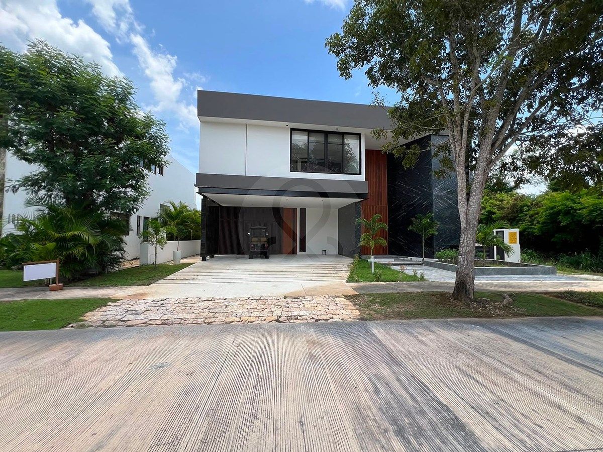 Casa en Yucatán Country Club, Mérida, foto 3 de 40