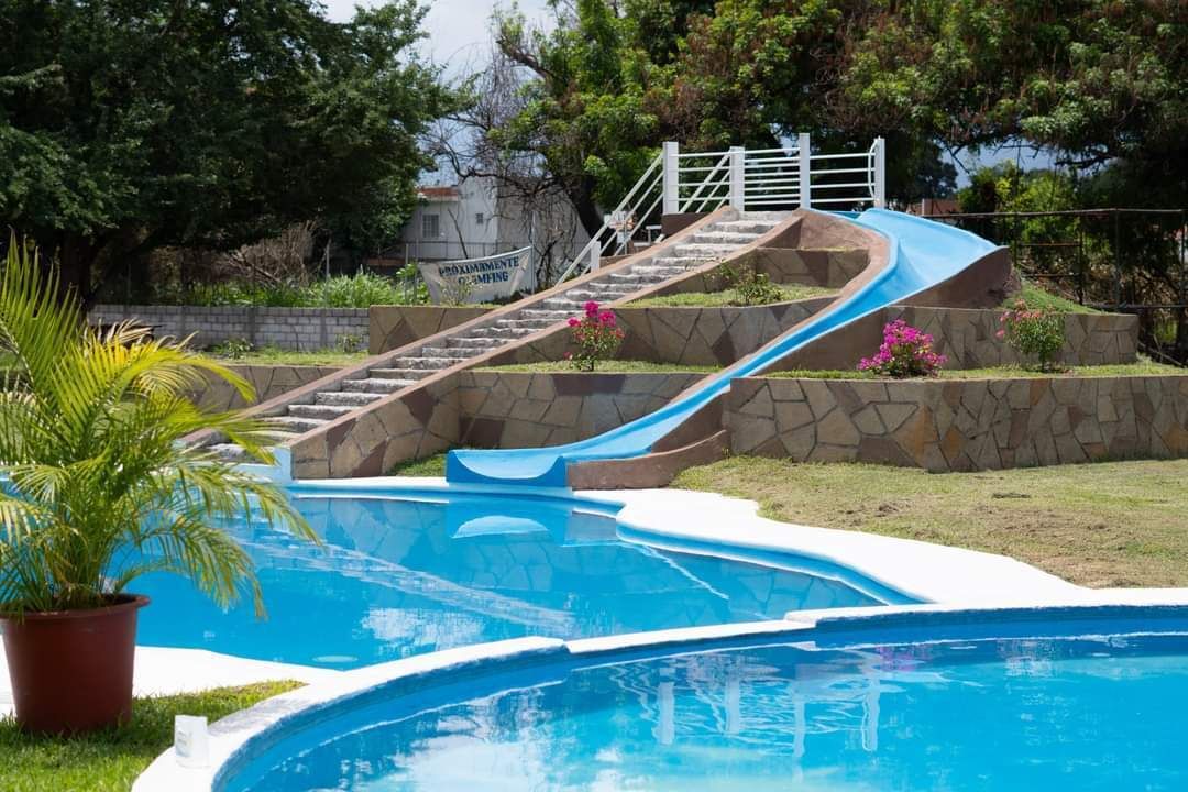 3 de 33