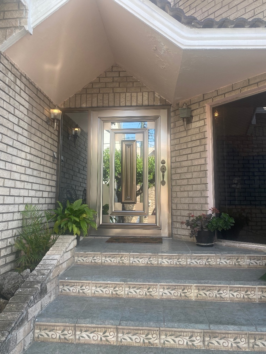 4 of 29: PUERTA PPAL