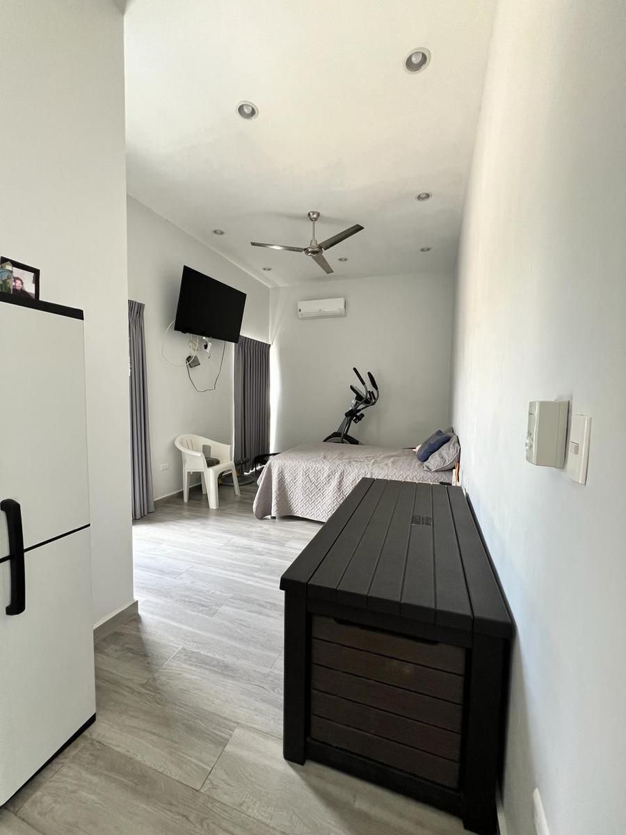 12 de 14: Segunda Habitación