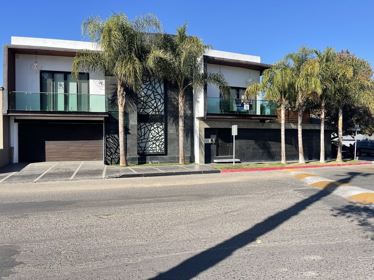 Venta de Hermosa Casa en Blvd las Américas